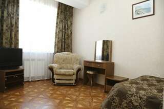 Гостевой дом Олимп Анапа Одноместный номер с балконом-2