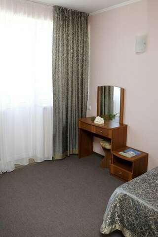 Гостевой дом Олимп Анапа Одноместный номер с балконом-5